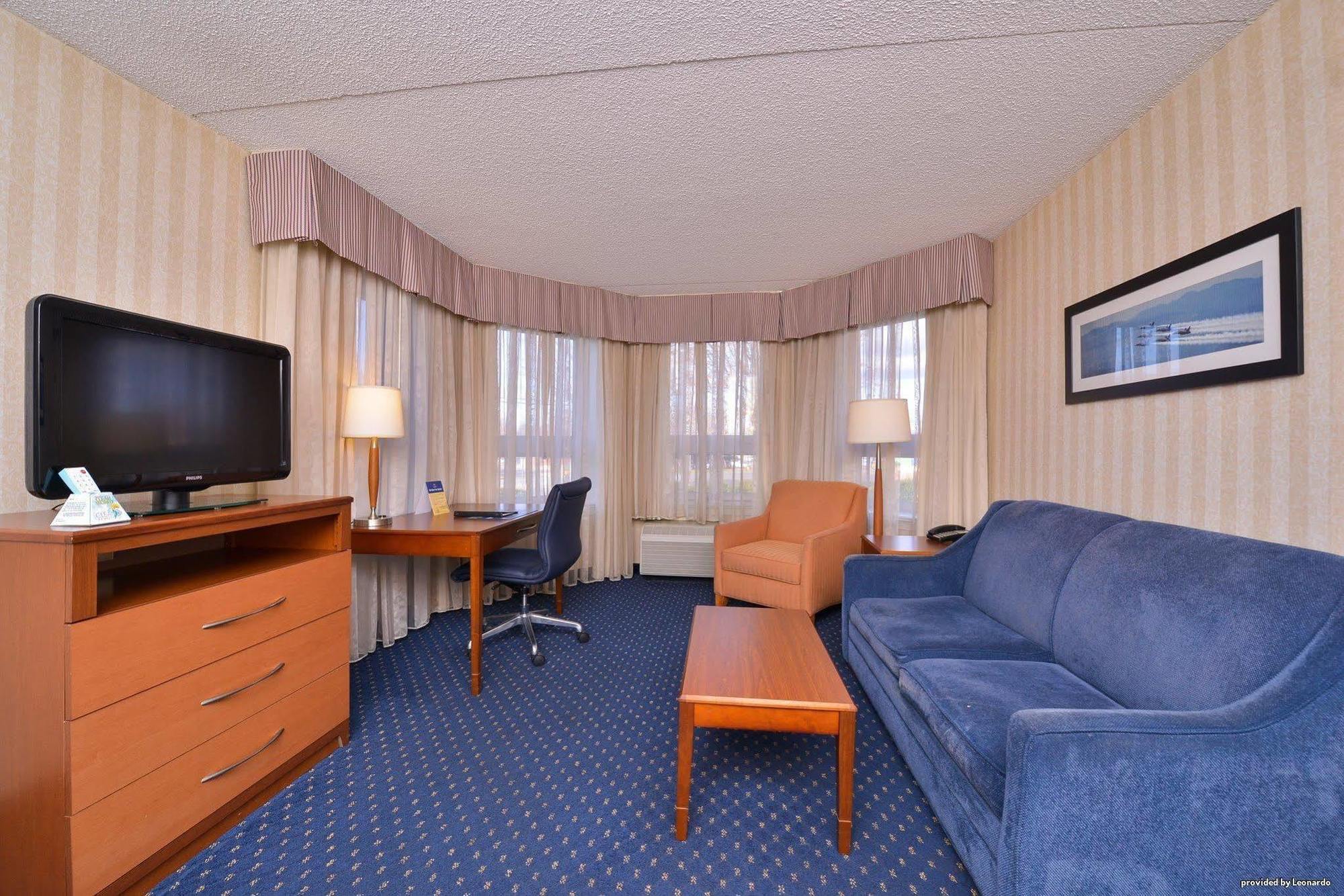 Best Western La Plata Inn Exterior photo
